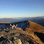 Ruhige Mit Schoenem Eigengarten In Am Millstaettersee * סיבודן