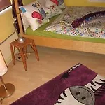 Ruhige Mit Schoenem Eigengarten In Am Millstaettersee *