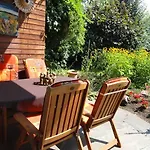 Ruhige Mit Schoenem Eigengarten In Am Millstaettersee דירה