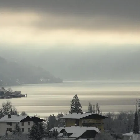 Lejlighed Ruhige Mit Schoenem Eigengarten In Am Millstaettersee Seeboden
