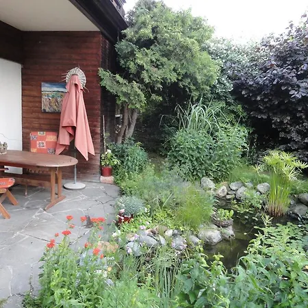 Ruhige Mit Schoenem Eigengarten In Am Millstaettersee